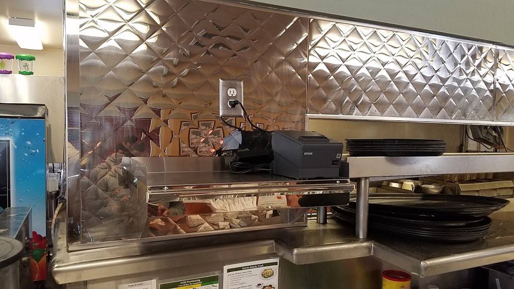 Dennys | restaurant | 28915 Rancho California Rd, Temecula, CA 92590, USA | 9516765886 OR +1 951-676-5886