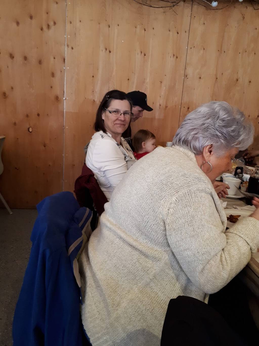 Erablière De LArtisan Inc | restaurant | 396 Chemin Hallé, Brigham, QC J2K 4J5, Canada | 4502633285 OR +1 450-263-3285