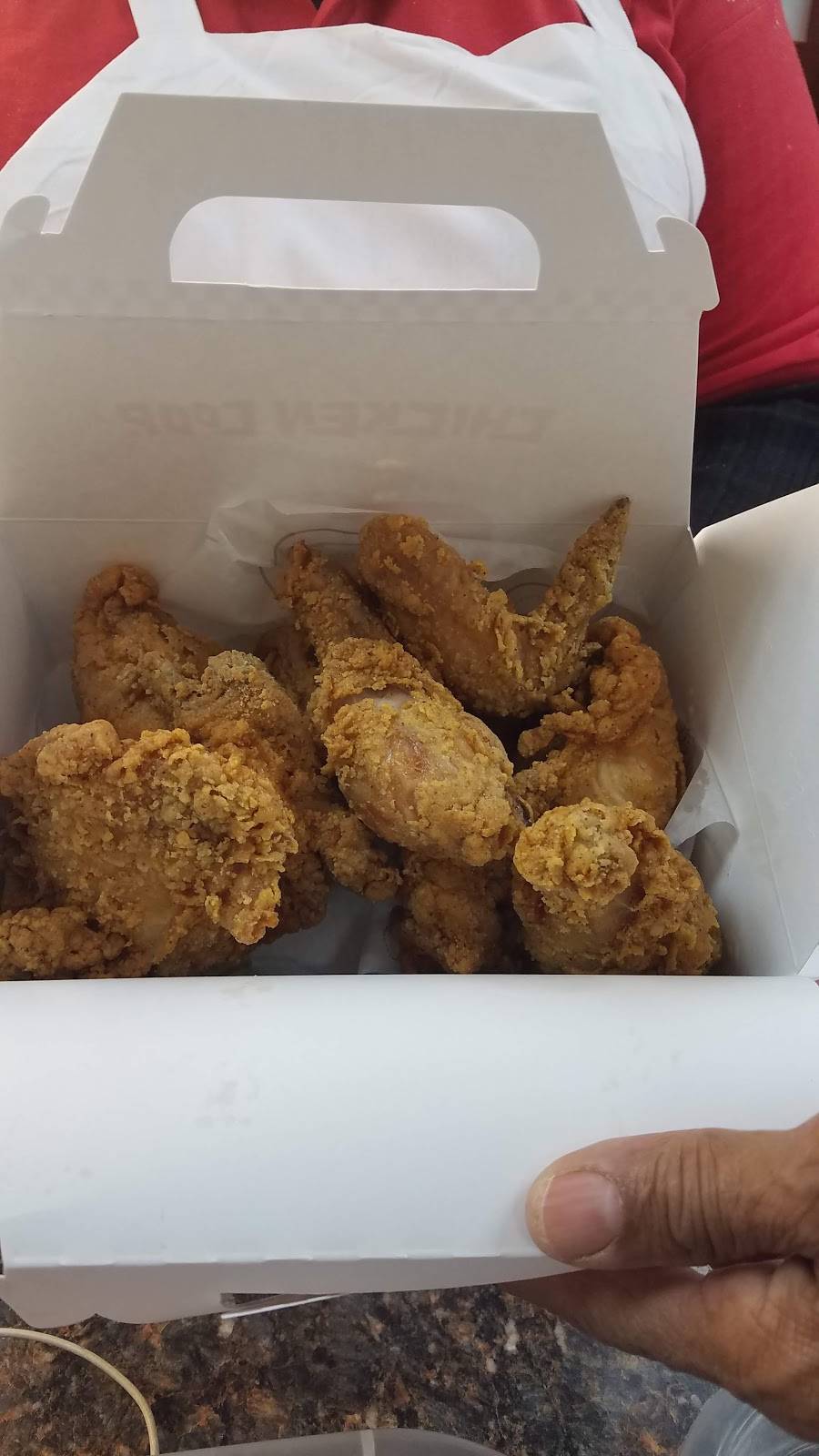 Cindys Chicken Coop | restaurant | 1936 Eastern Ave SE, Grand Rapids, MI 49507, USA | 6162783142 OR +1 616-278-3142