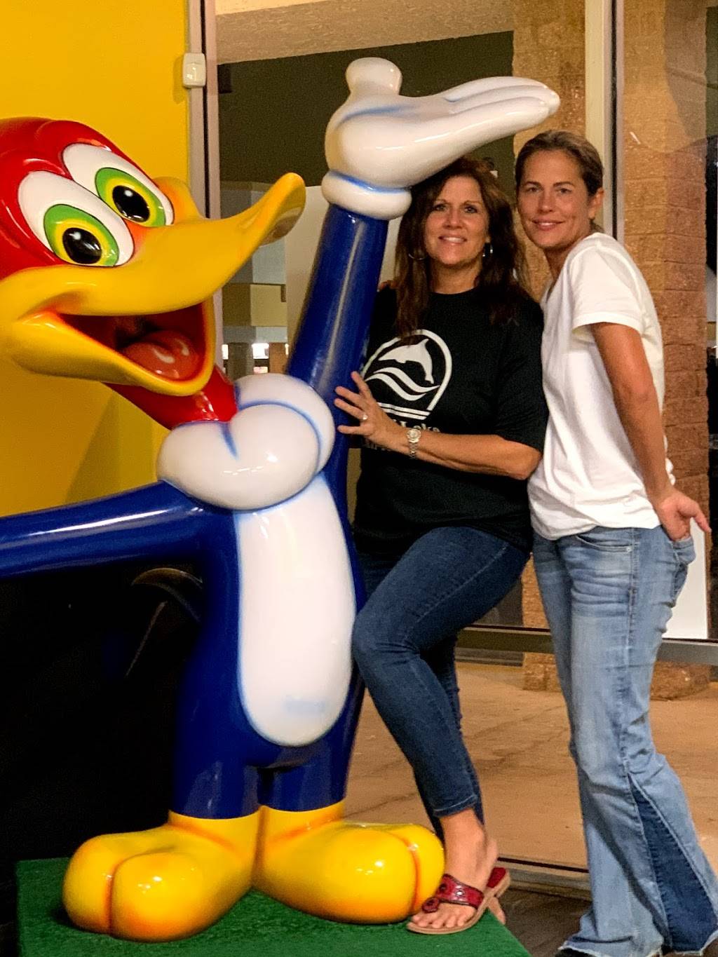 Yum Yum Wings and Things | restaurant | 459 Plaza Dr, Eustis, FL 32726, USA | 3523088456 OR +1 352-308-8456