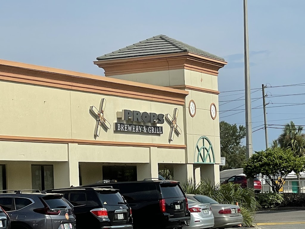 Props Brewery & Grill | restaurant | 255 Miracle Strip Pkwy SE #19, Fort Walton Beach, FL 32548, USA | 8505867117 OR +1 850-586-7117