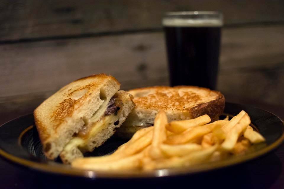 Fifty-Two East Neighborhood Eatery | restaurant | 9621 Mission Gorge Rd #101, Santee, CA 92071, USA | 6193340752 OR +1 619-334-0752