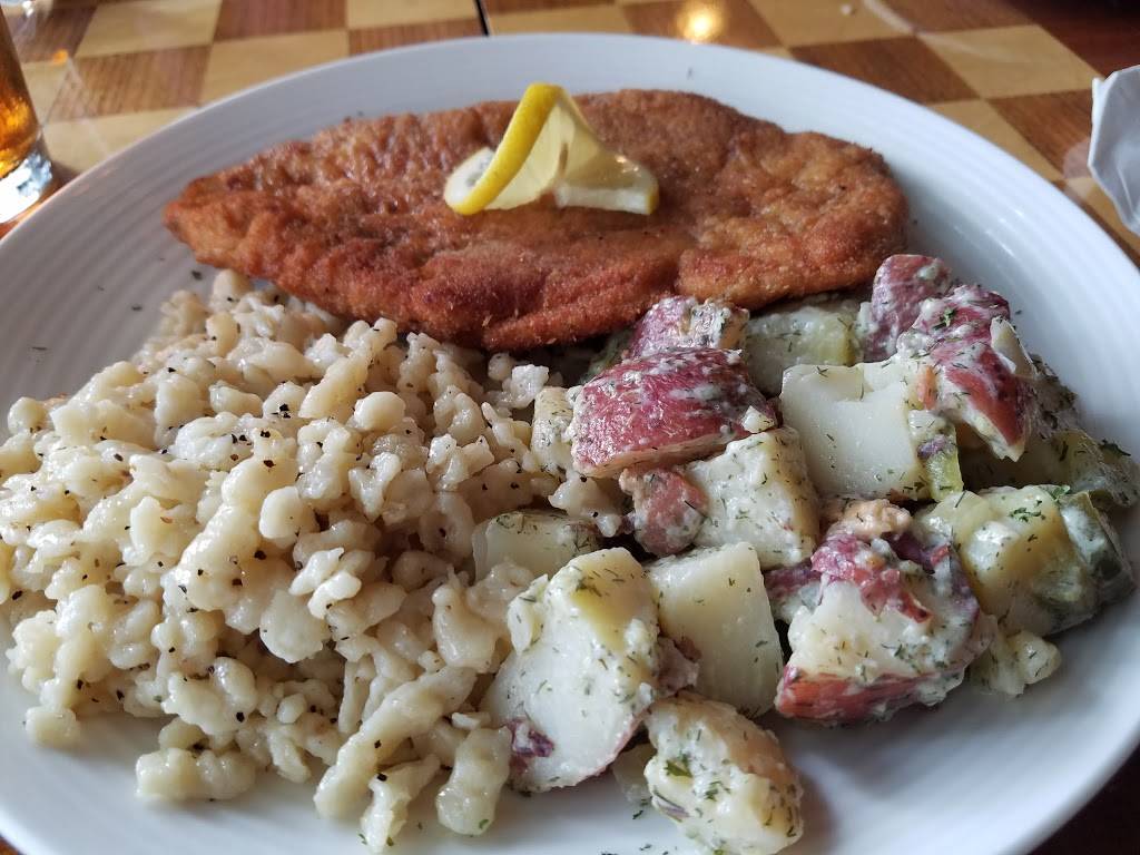 Deutschland Downtown | restaurant | 411 William St, Fredericksburg, VA 22401, USA | 5403734110 OR +1 540-373-4110