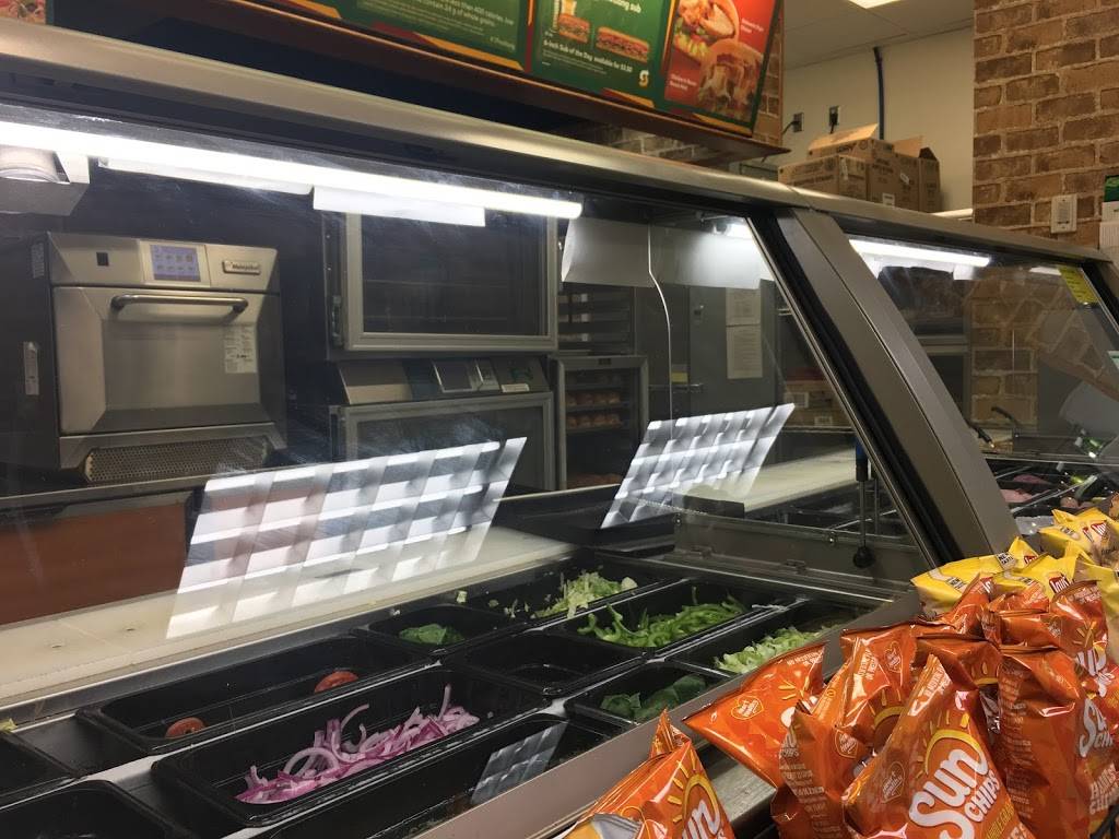 Subway Restaurants | restaurant | 25381 Clear Creek Rd, Rockbridge, OH 43149, USA | 7407468101 OR +1 740-746-8101