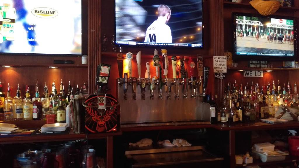 Slackers Bar & Grill | restaurant | 995 Marina Mile Blvd, Fort Lauderdale, FL 33315, USA | 9545304758 OR +1 954-530-4758