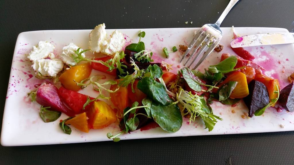 Laguna Beach Brewery & Grille | restaurant | 237 Ocean Ave, Laguna Beach, CA 92651, USA | 9494973381 OR +1 949-497-3381