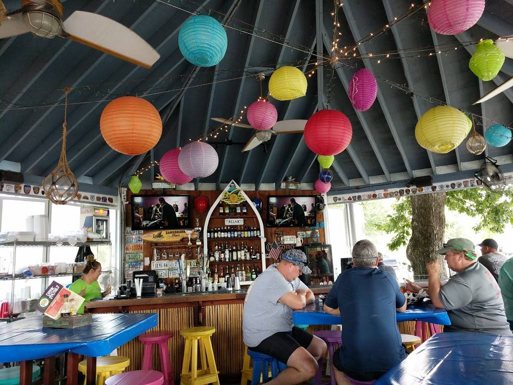 The Pointe at Lake Gaston | restaurant | 1865 Eaton Ferry Rd, Littleton, NC 27850, USA | 2525860466 OR +1 252-586-0466