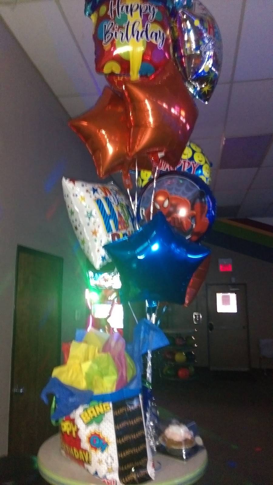 Gold Country Lanes | restaurant | 81 Ridge Rd, Sutter Creek, CA 95685, USA | 2092233334 OR +1 209-223-3334