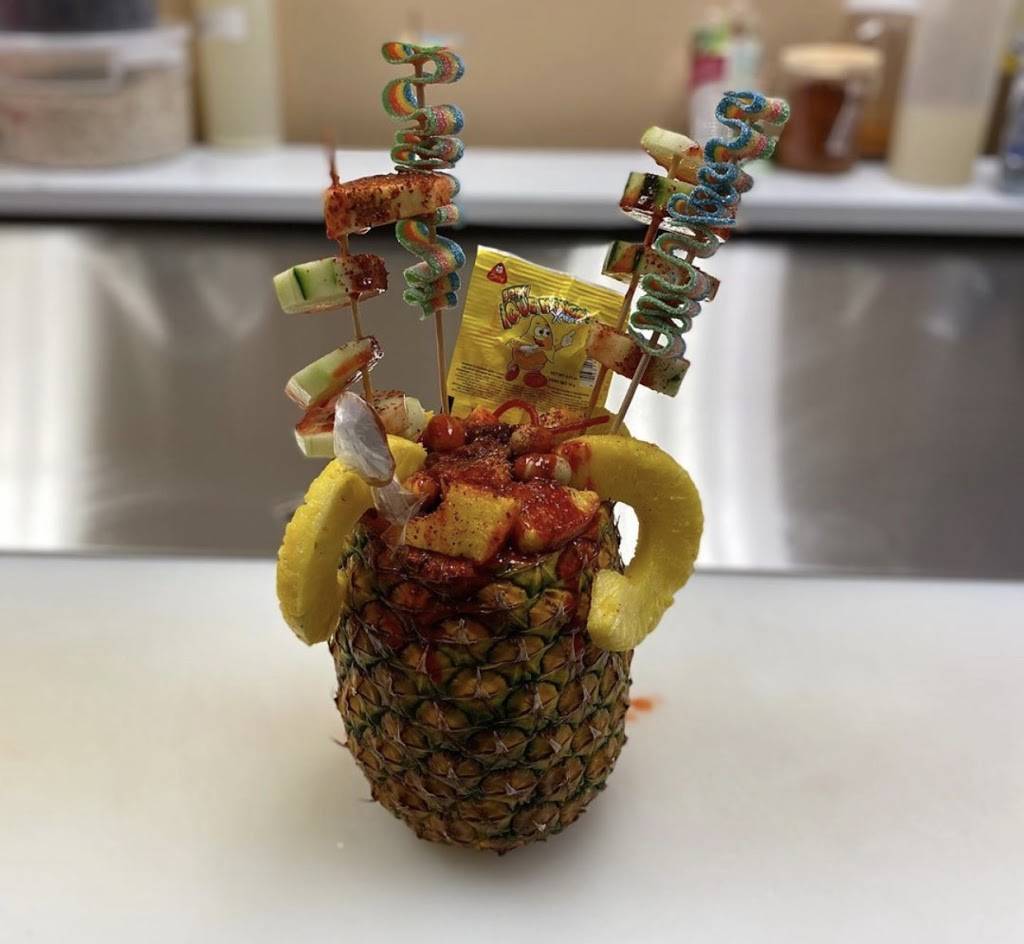 Bionicos Frida | restaurant | 343 E Market St Unit B, Long Beach, CA 90805, USA | 5622690383 OR +1 562-269-0383