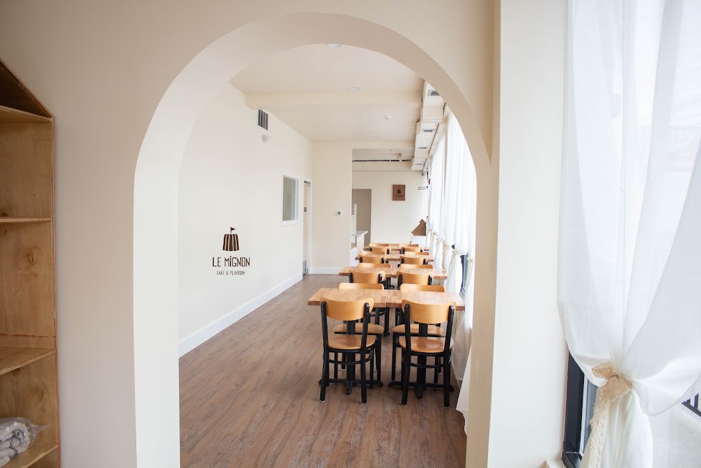 Le Mignon Cake & Playroom | bakery | 300 W Lancaster Ave, Devon, PA 19333, USA | 6102331366 OR +1 610-233-1366