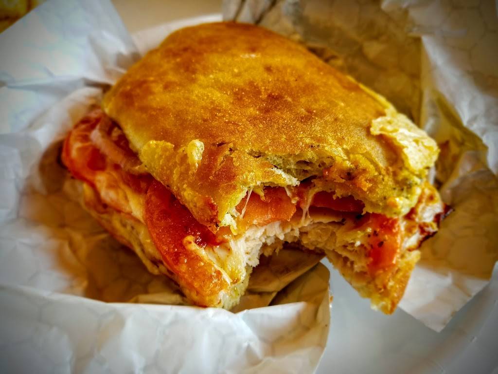 Costco Food Court | meal takeaway | 4605 Morena Blvd, San Diego, CA 92117, USA | 8585816638 OR +1 858-581-6638