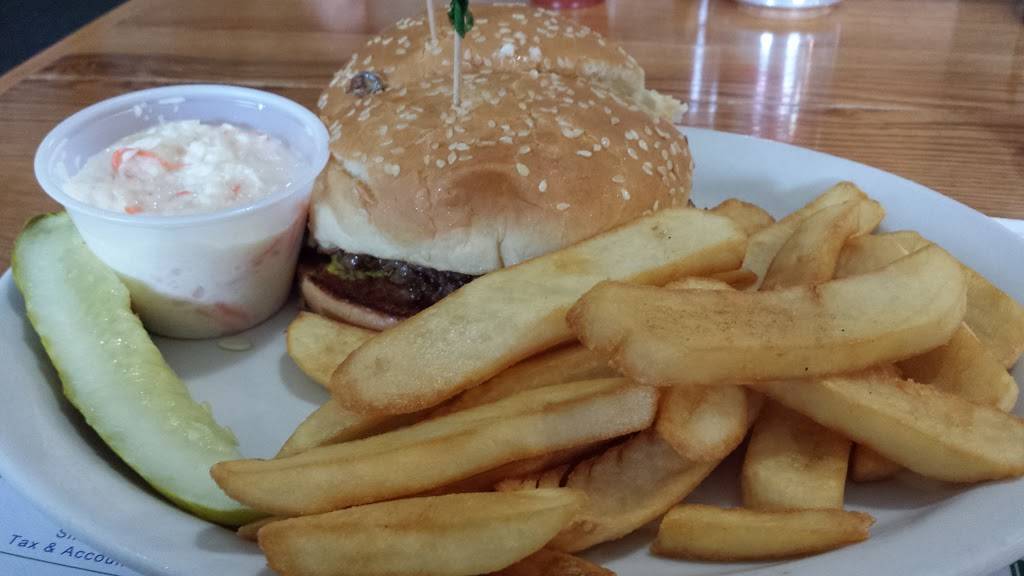 Linwood Hotel | restaurant | 115 W Center St, Linwood, MI 48634, USA | 9896973041 OR +1 989-697-3041