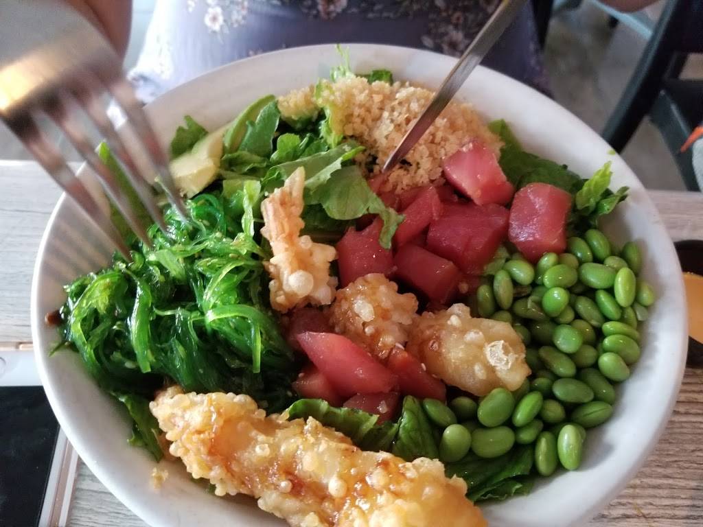 Surfs Out | night club | 1 Bay Walk, Kismet, NY 11706, USA | 6315837400 OR +1 631-583-7400