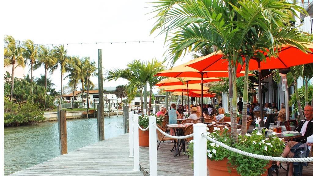Matanzas on the Bay | restaurant | 416 Crescent St, Fort Myers Beach, FL 33931, USA | 2394633838 OR +1 239-463-3838