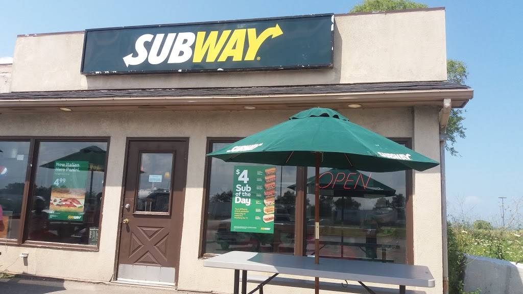 Subway | meal takeaway | 3311 N Service Rd, Vineland Station, ON L0R 2E0, Canada | 9055627749 OR +1 905-562-7749