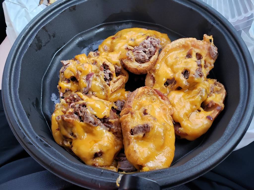 Ethyls Smokehouse & Saloon | restaurant | 8505 Veterans Memorial Pkwy, OFallon, MO 63366, USA | 6369787755 OR +1 636-978-7755