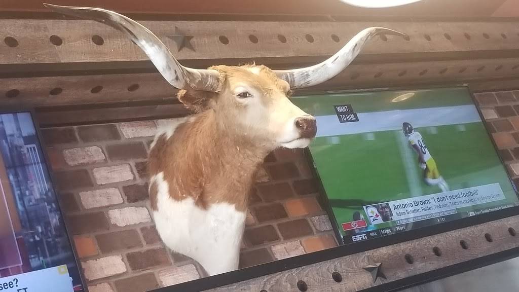 Cousins BBQ | restaurant | Terminal B, gate 47, DFW Airport, TX 75261, USA | 9729737755 OR +1 972-973-7755