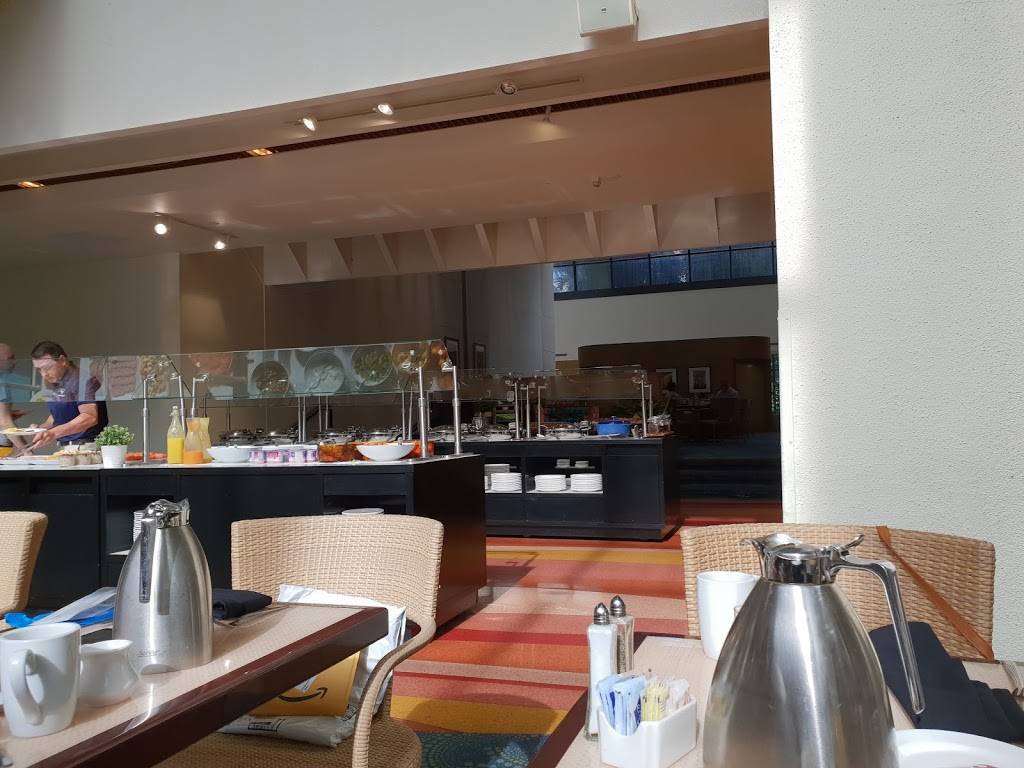 Coral Cafe | restaurant | 5101 Blue Lagoon Dr, Miami, FL 33126, USA | 3052653830 OR +1 305-265-3830