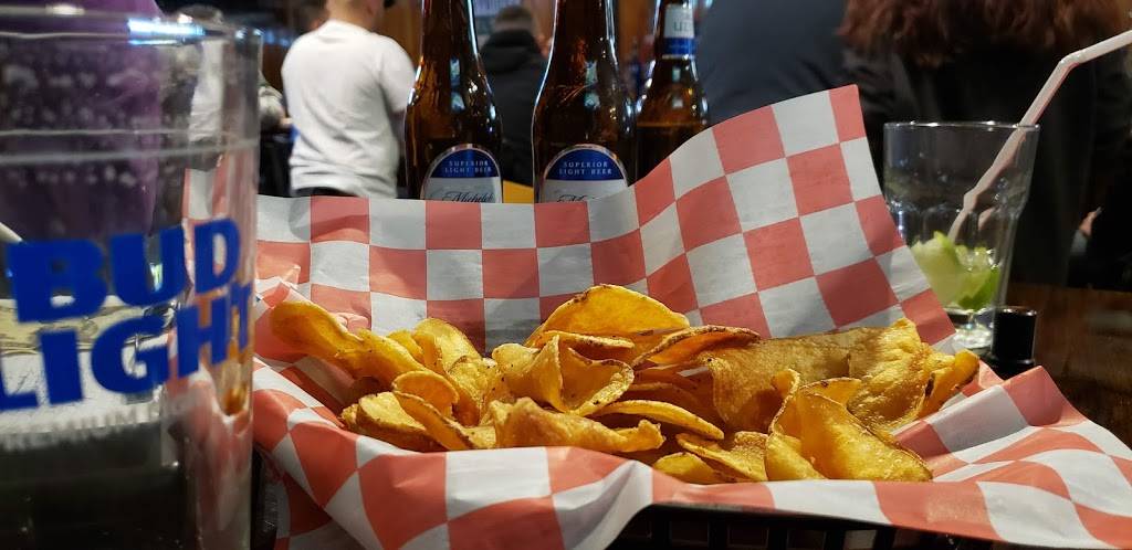 Smittys Pub | restaurant | 445 Bay St, Taunton, MA 02780, USA | 7744092994 OR +1 774-409-2994