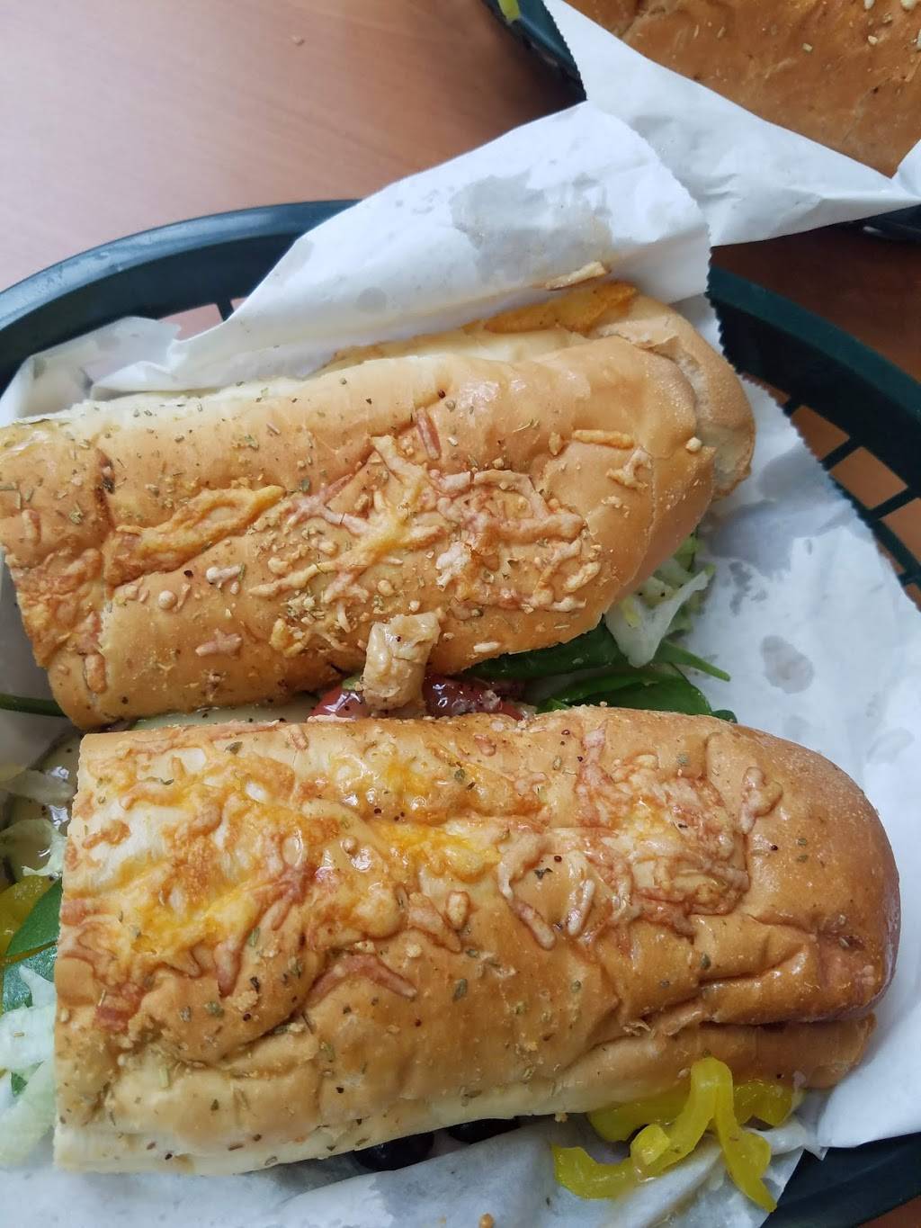 Subway | meal takeaway | 750 Madison Ave Suite #103, Memphis, TN 38103, USA | 9013056061 OR +1 901-305-6061