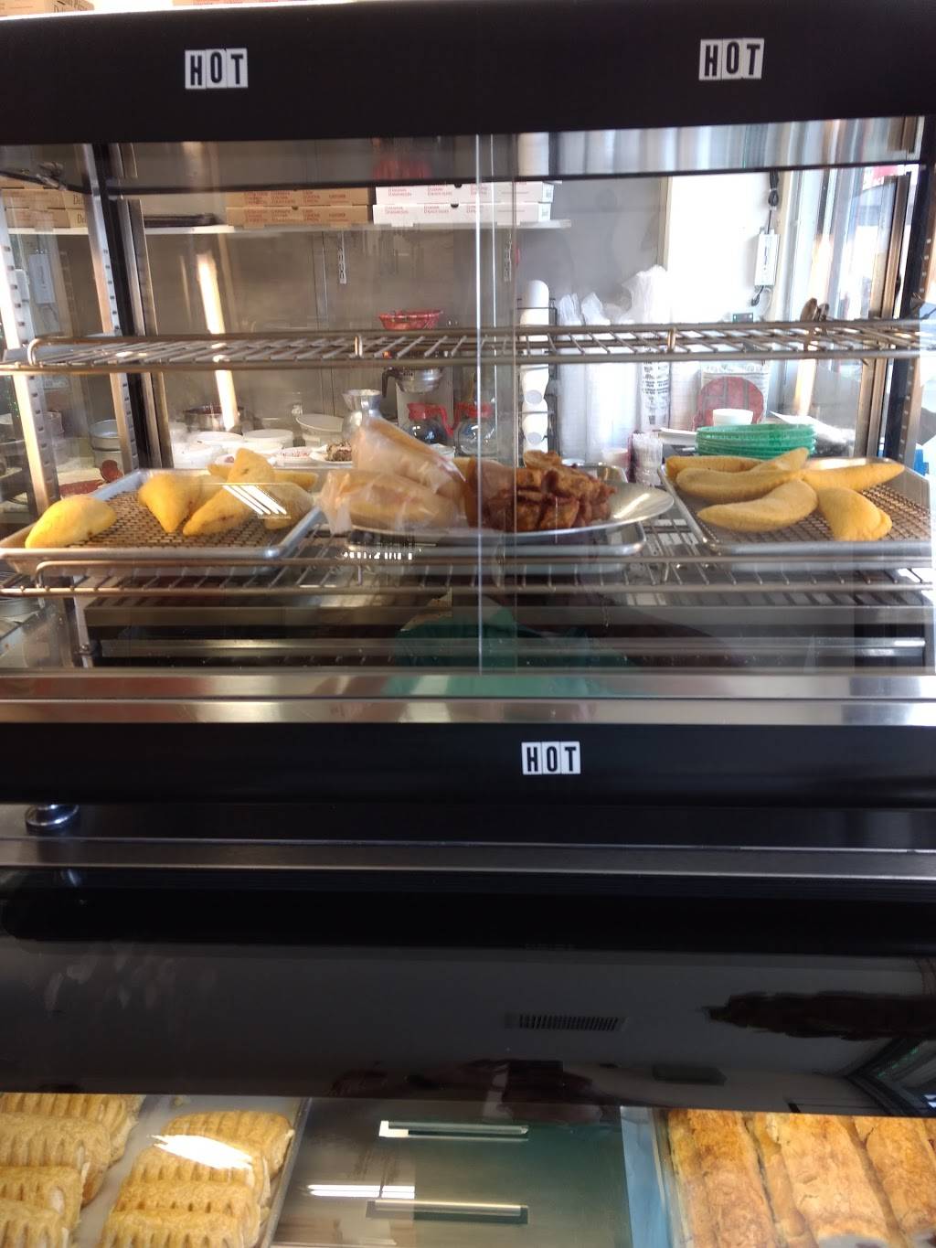 Tonys Pizzeria | restaurant | 759 Main Ave, Passaic, NJ 07055, USA | 9734720444 OR +1 973-472-0444