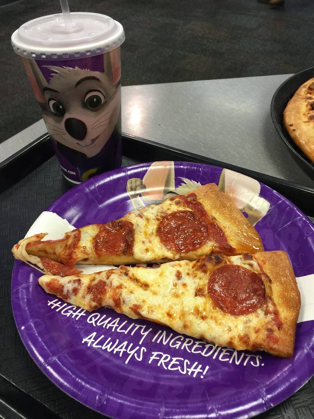 Chuck E. Cheese | restaurant | 2601 W Lake Ave, Peoria, IL 61615, USA | 3096882873 OR +1 309-688-2873