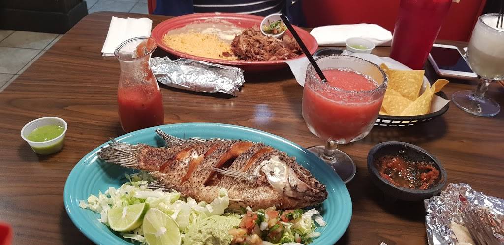 El Jacalito | restaurant | 708 Southeast Blvd, Clinton, NC 28328, USA | 9102990996 OR +1 910-299-0996