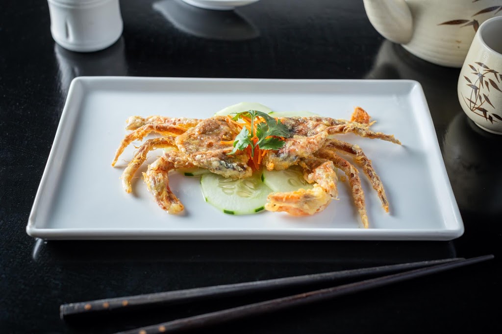 Big Bite Sushi | restaurant | 3811 N Ashland Ave, Chicago, IL 60613, USA | 7732449300 OR +1 773-244-9300