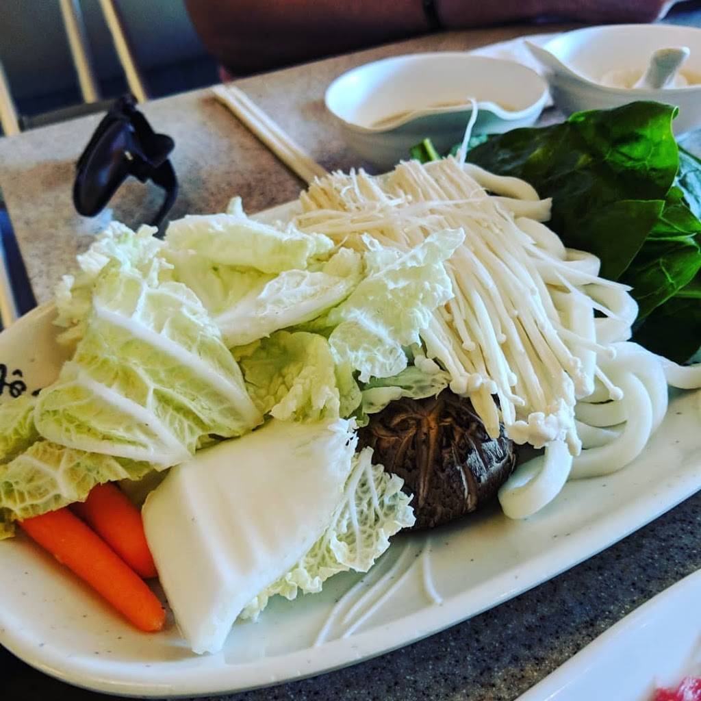 Shabu House | restaurant | 2608 Ocean Ave, San Francisco, CA 94132, USA | 4155868800 OR +1 415-586-8800