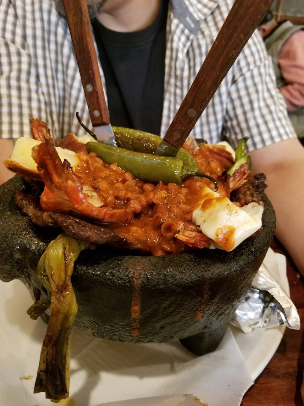 Mariscos la Costa | restaurant | 3119 N Central Ave, Chicago, IL 60634, USA | 7738532057 OR +1 773-853-2057