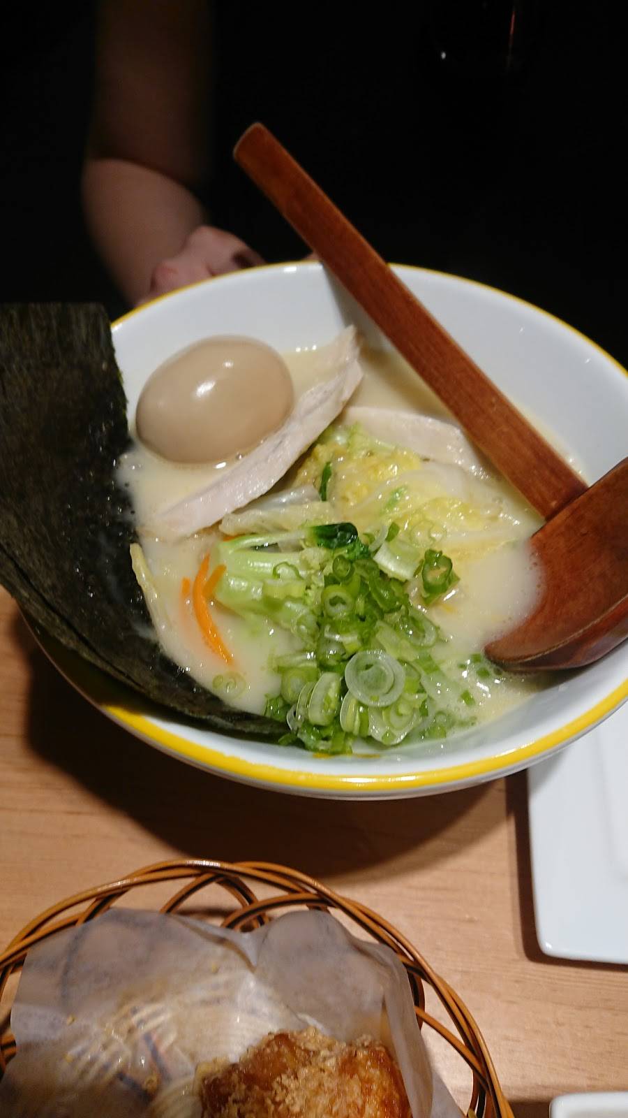 KINTON RAMEN | restaurant | 2216 Bloor St W, Toronto, ON M6S 1N4, Canada | 6473412216 OR +1 647-341-2216