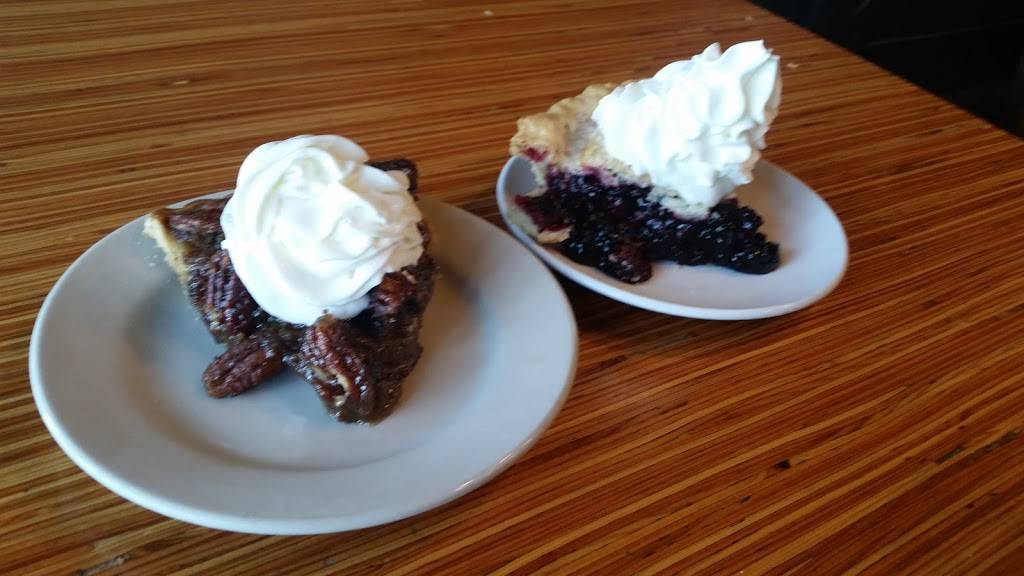 Bridgeside | restaurant | 745 NW Wa Na Pa St, Cascade Locks, OR 97014, USA | 5413748477 OR +1 541-374-8477