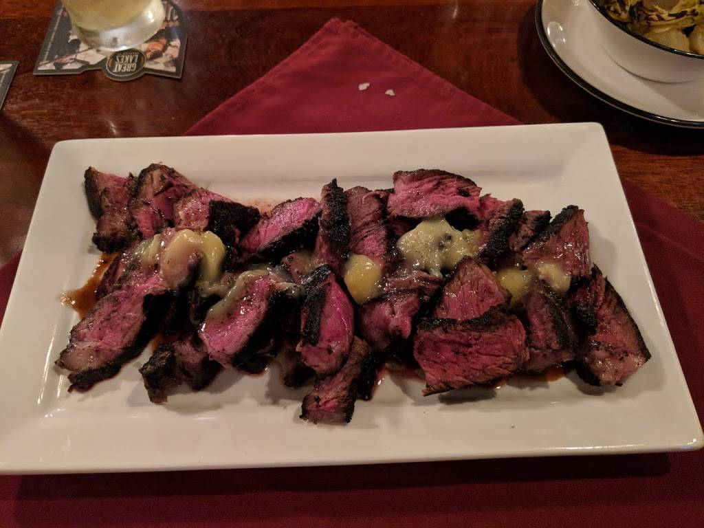 Wise Guys Lounge and Grill | restaurant | 1008 N Main St, Akron, OH 44310, USA | 3309223006 OR +1 330-922-3006