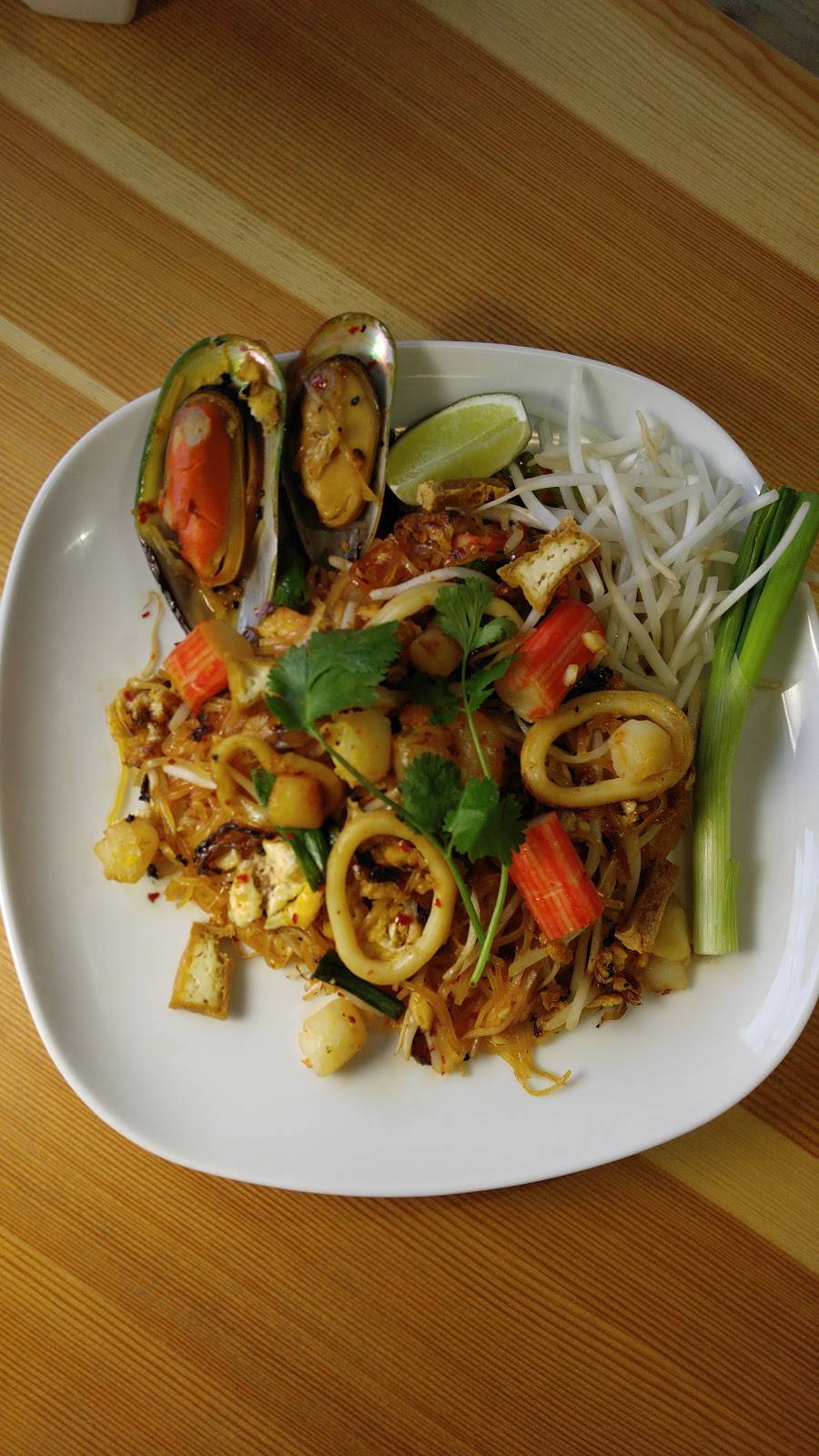 Pho Rider | restaurant | 3129, 15608 Ventura Blvd, Encino, CA 91436, USA | 8187834204 OR +1 818-783-4204