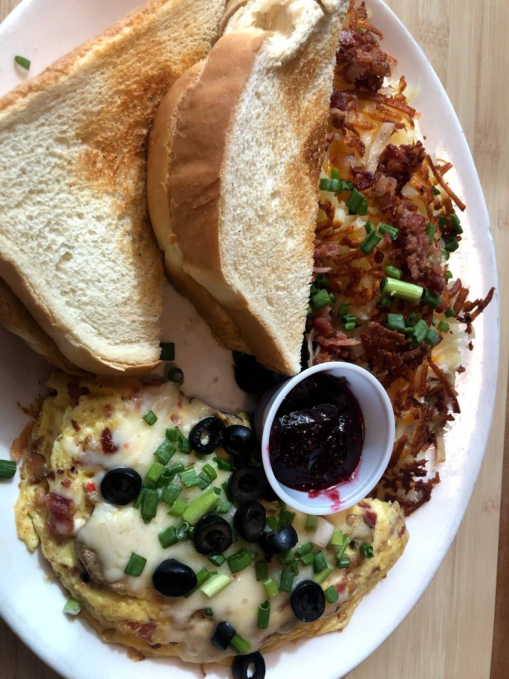 Sharis Cafe and Pies | bakery | 6035 SW Murray Blvd, Beaverton, OR 97008, USA | 5036433792 OR +1 503-643-3792