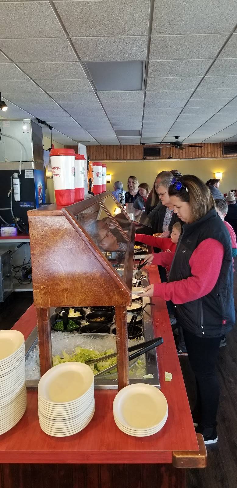 Gambinos Pizza | meal delivery | 1208 Front St, Tonganoxie, KS 66086, USA | 9138452242 OR +1 913-845-2242