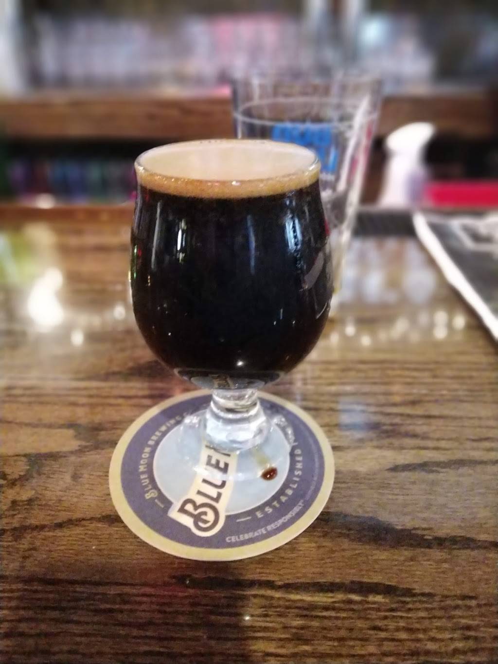 Sloans Pub House | restaurant | 119 W Main St, Collinsville, IL 62234, USA | 6188559100 OR +1 618-855-9100