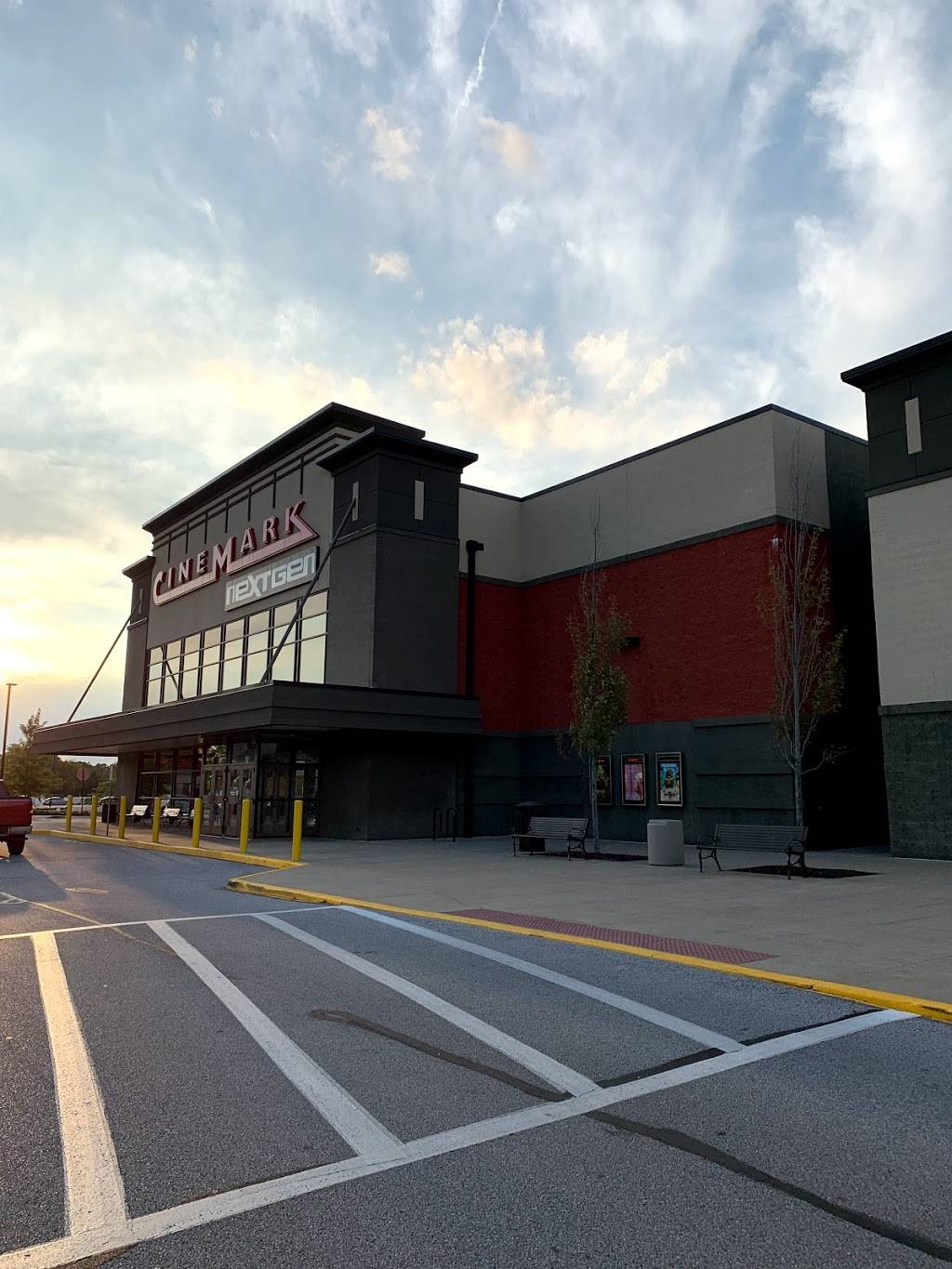 Cinemark Movies 10 | meal takeaway | 6284 Dressler Rd NW, North Canton, OH 44720, USA | 3304979118 OR +1 330-497-9118