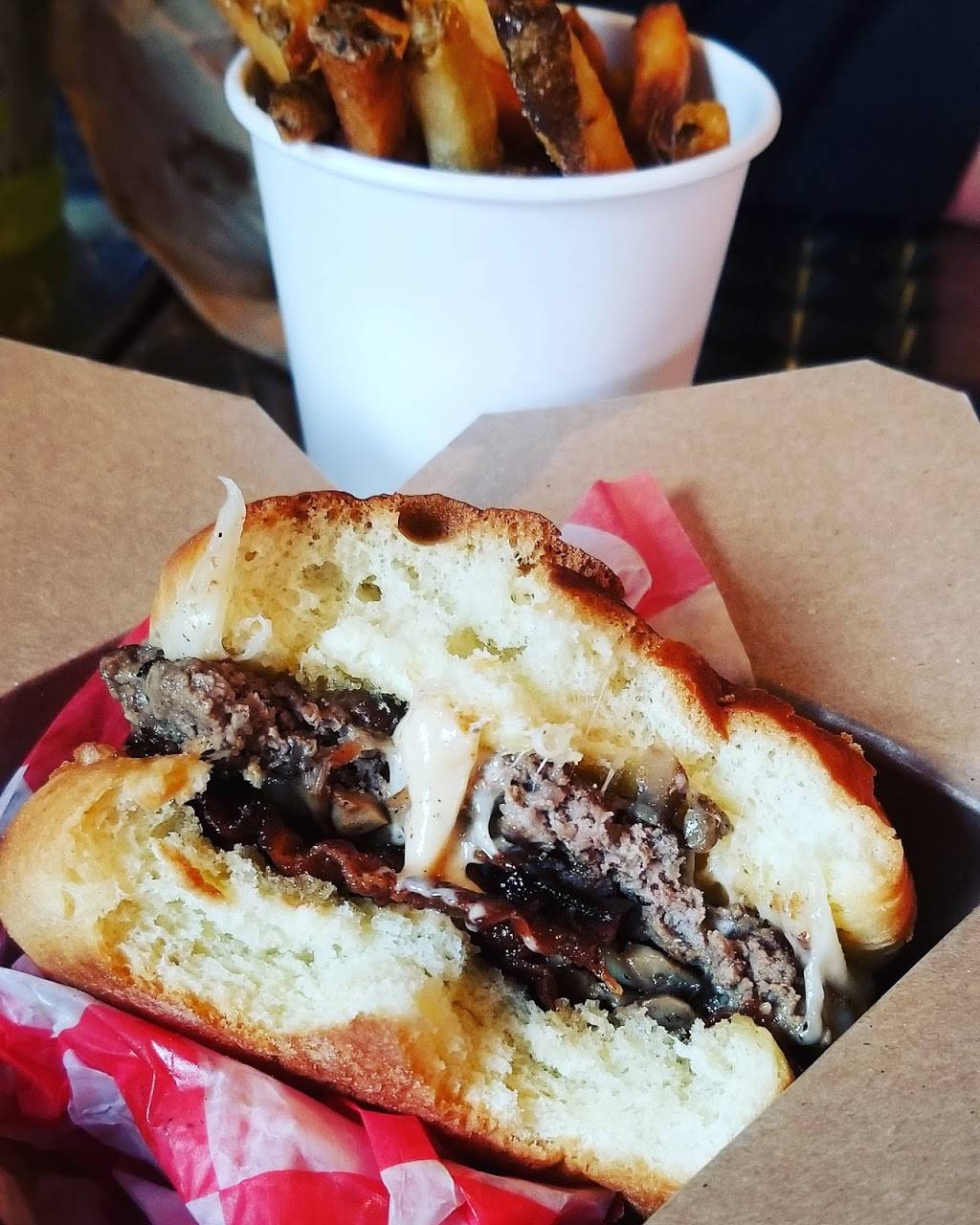 Smokin Thyme Kitchen | restaurant | 14201 Madison Ave, Lakewood, OH 44107, USA | 2167124126 OR +1 216-712-4126