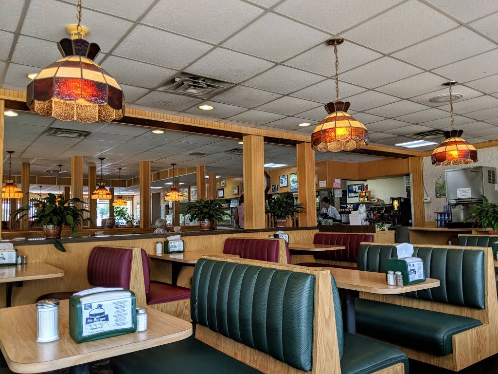 Mr. Burger | restaurant | 1750 44th St SE, Grand Rapids, MI 49508, USA | 6164558604 OR +1 616-455-8604