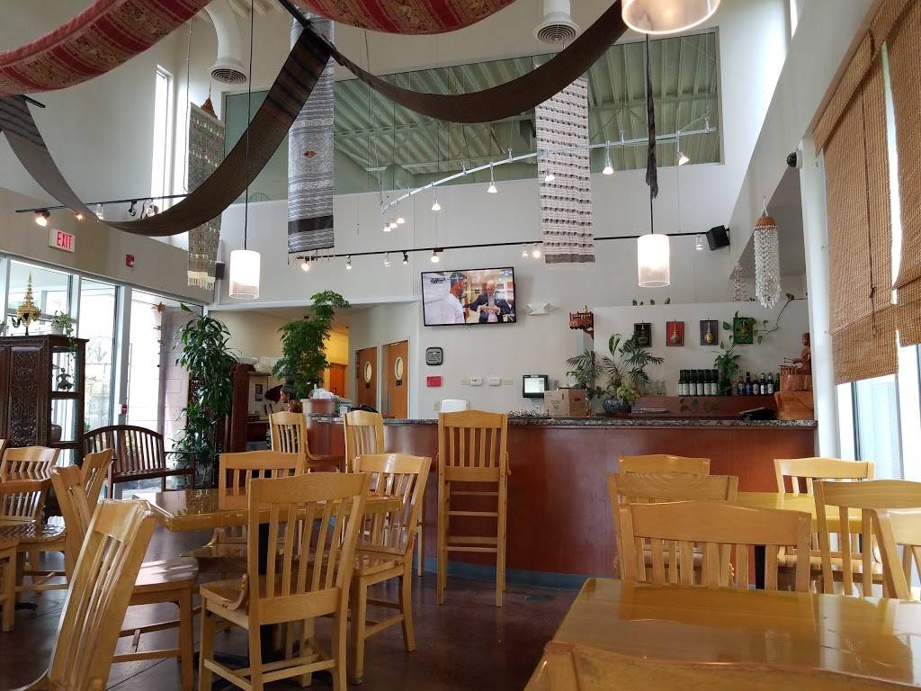 Rearn Thai Restaurant | restaurant | 5120 W Market St, Greensboro, NC 27409, USA | 3362925901 OR +1 336-292-5901