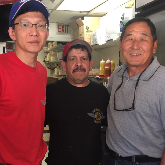 House of Wings | meal delivery | 2447 N Clark St, Chicago, IL 60614, USA | 7739299421 OR +1 773-929-9421