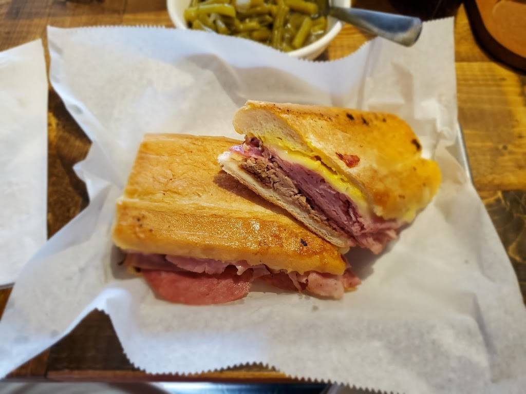 Las Palmas Latin Grill | restaurant | 6431 E County Line Rd Suite 104, Tampa, FL 33647, USA | 8138033903 OR +1 813-803-3903