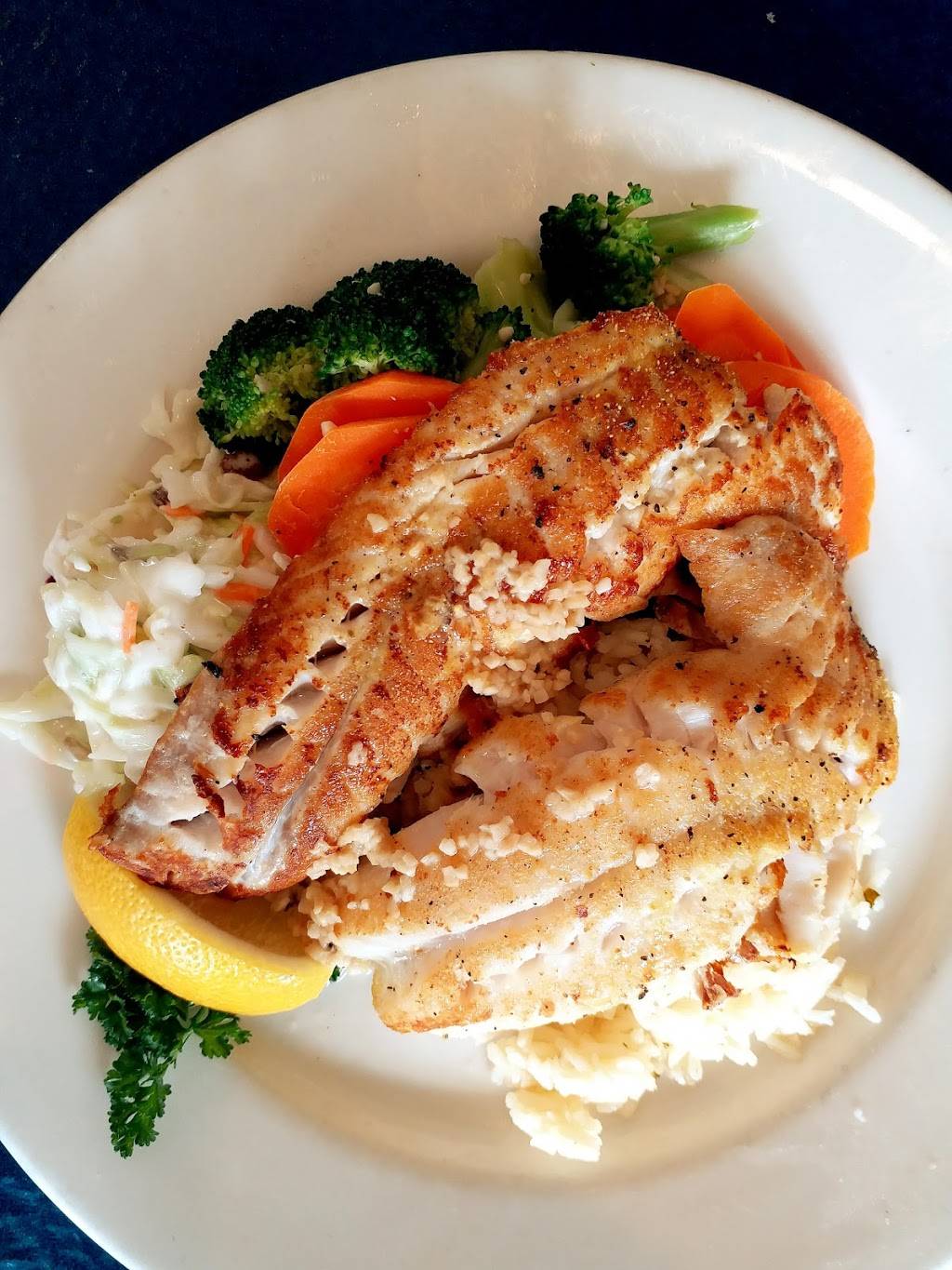 Sea Harvest | restaurant | 598 Foam St, Monterey, CA 93940, USA | 8316460547 OR +1 831-646-0547