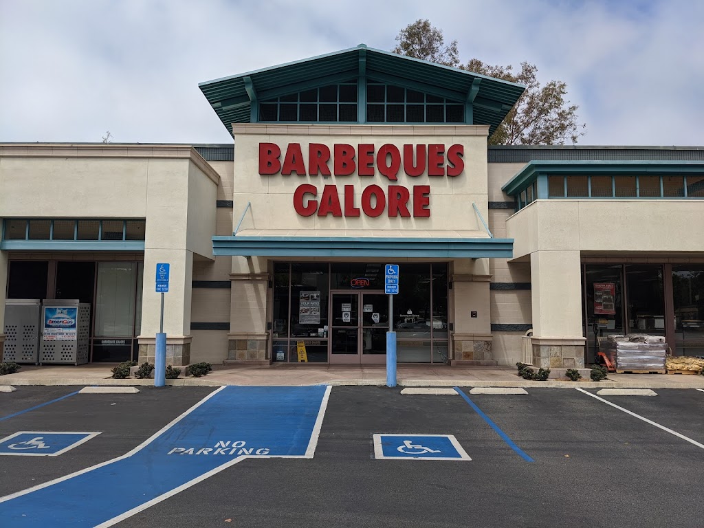 Barbeques Galore | restaurant | 1076 N El Camino Real, Encinitas, CA 92024, USA | 7606334440 OR +1 760-633-4440