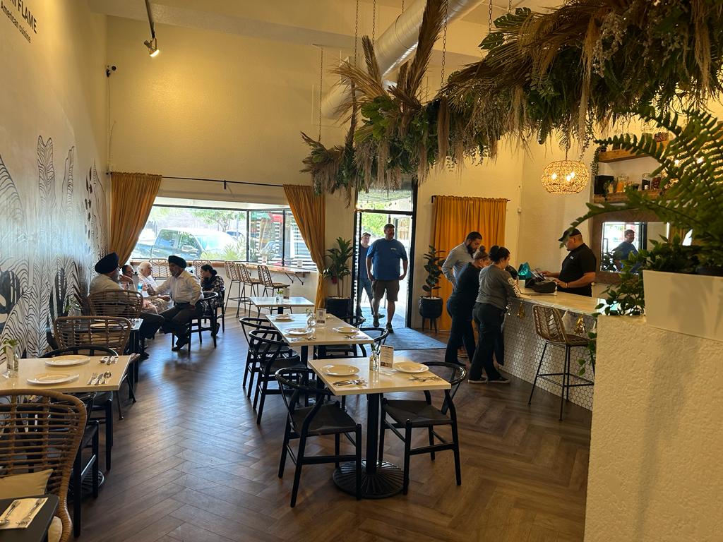 Tandoori Flame | restaurant | 907 10th St, Modesto, CA 95354, USA | 2094226762 OR +1 209-422-6762