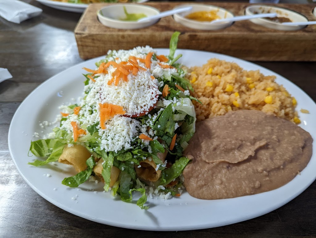 El Venado Restaurant | restaurant | 7411 San Dario Ave, Laredo, TX 78045, USA | 9567914444 OR +1 956-791-4444