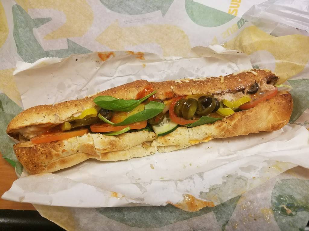 Subway Restaurants | restaurant | 5957 W Belmont Ave, Chicago, IL 60634, USA | 7738897200 OR +1 773-889-7200