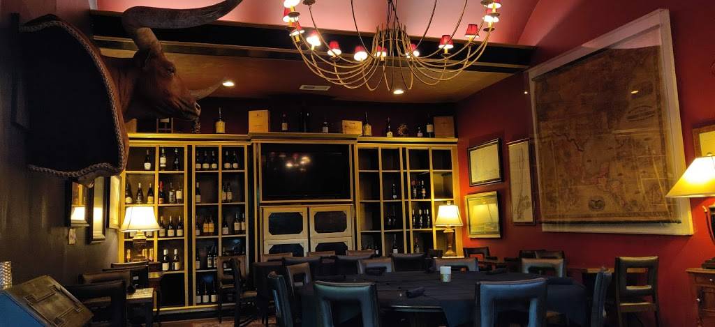 707 Chophouse | restaurant | 707 Bradford Ave, Kemah, TX 77565, USA | 2813349463 OR +1 281-334-9463