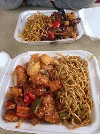 Panda Express | restaurant | 3100 N Terminal Rd #24, Houston, TX 77032, USA | 2812303188 OR +1 281-230-3188